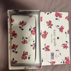 Authentic Kate spade Staci tea garden wallet